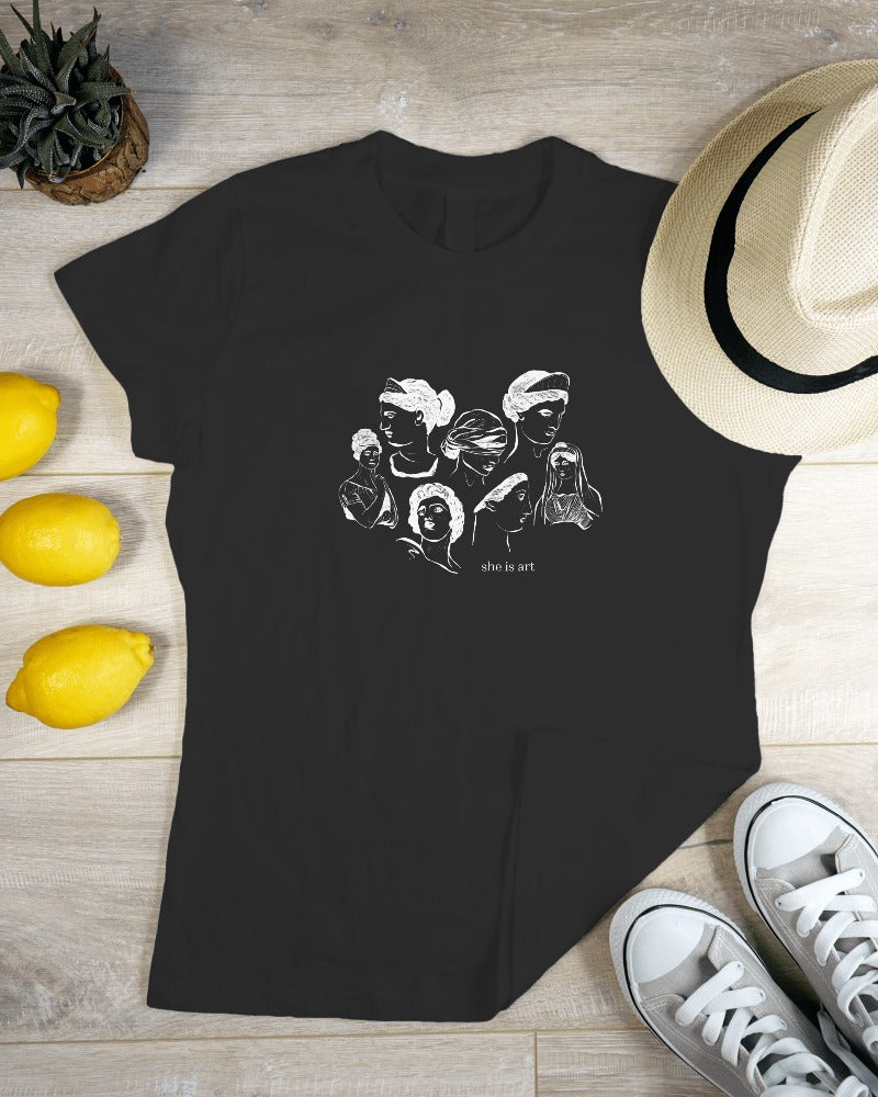 She is Art - Women's Black Printed T-shirt